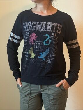Hogwarts Harry Potter Black Crewneck Sweater - Women's